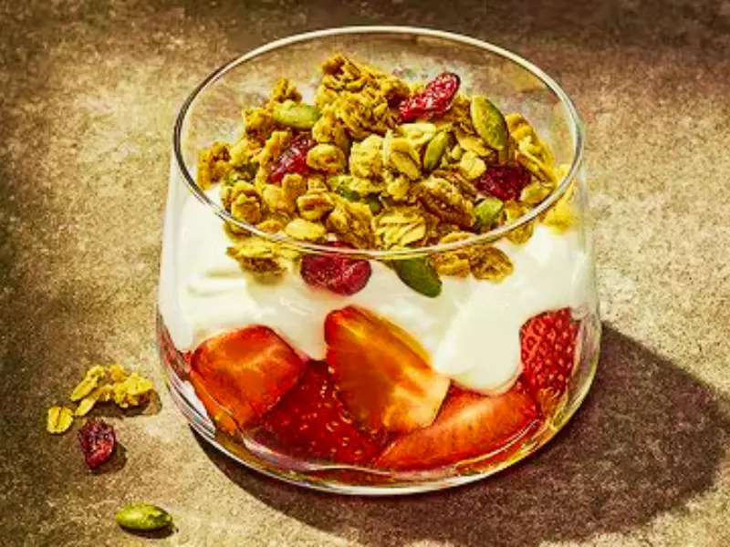 Greek Yogurt with Berries Parfait