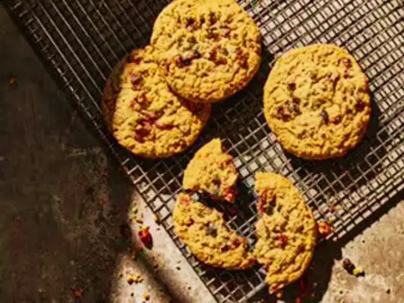 Oatmeal Raisin with Berries Cookie 4 Pack